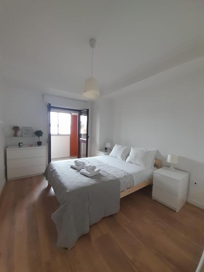 Amalia Rodrigues -Apartamento Com 3 Quartos Em Pleno Coracao De Ílhavo Exterior foto
